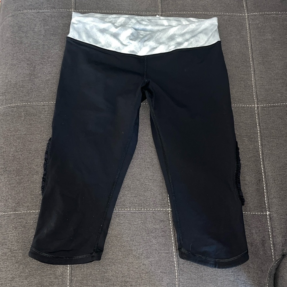 Lululemon crop leggings